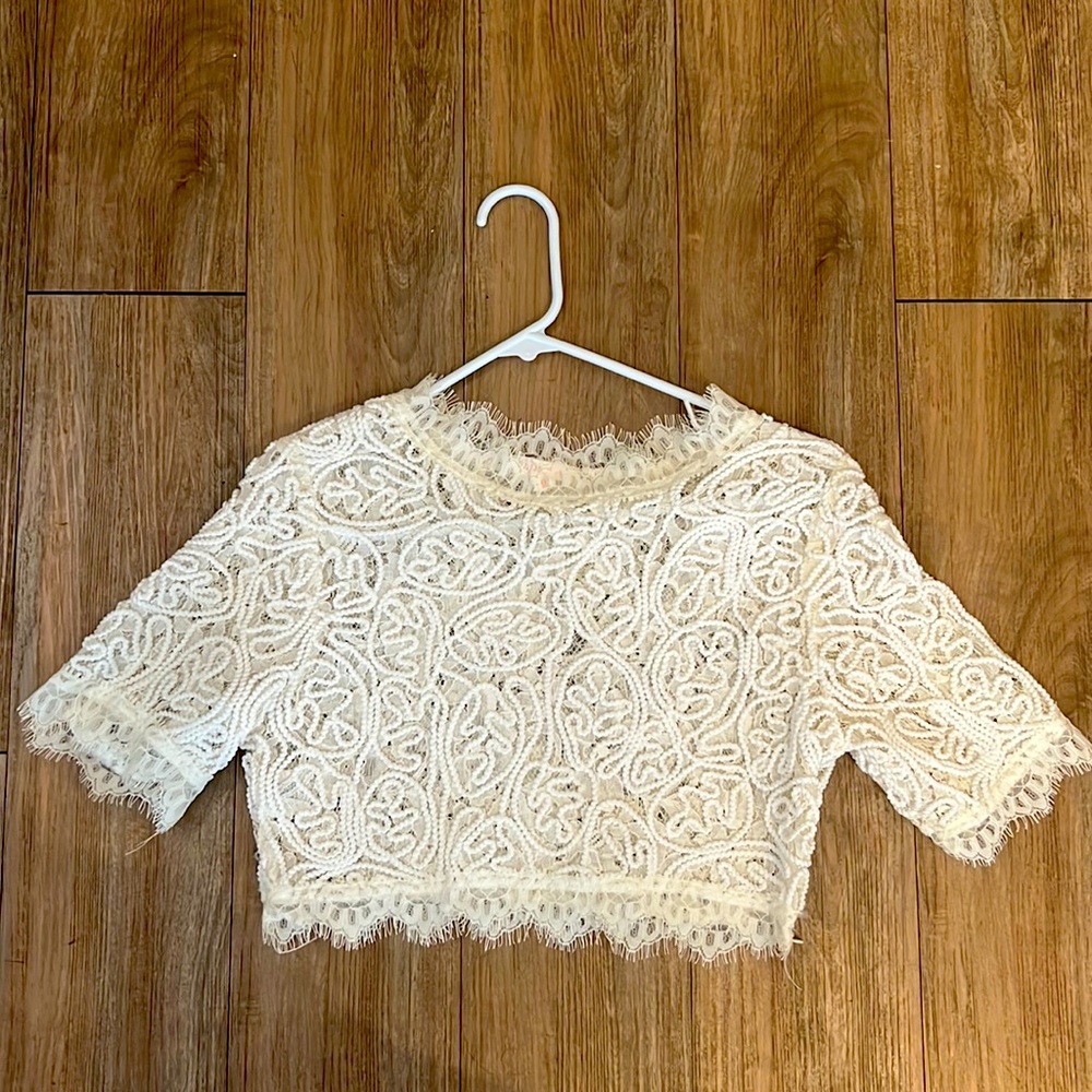 Off-white Patterned Crop Top